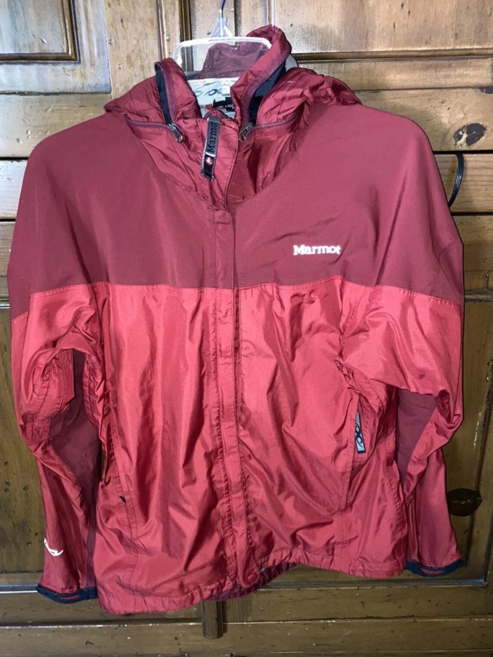 Womens MARMOT Full-Zip Hooded Windbreaker Rain Jacket Coat-Red/Maroon-Small